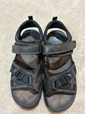 Men's Leather Brown and Black Adjustable Outdoor Sandals